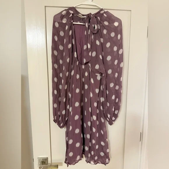 Absolutely adorable purple and white polka dot dress by Anthropologie’s Maeve 👗 - Picture 5 of 8